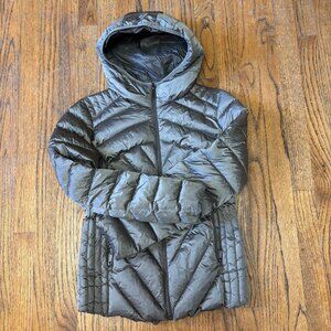 BCBGeneration HOODED ULTRA LIGHT WEIGHT PACKABLE DOWN PUFFER JACKET SMALL